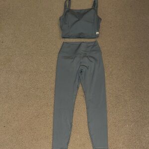 Vuori Blue Ribbed Activewear Set NEVER WORN